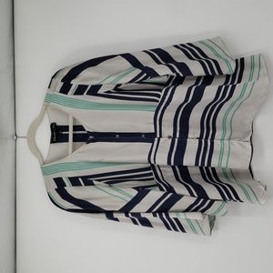 Elizabeth and James 100% Silk Wide Quarter Length Sleeve Front Button Size Small